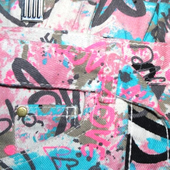 Graffiti Print Skirt – Size 10, 100% Cotton - Picture 7 of 8